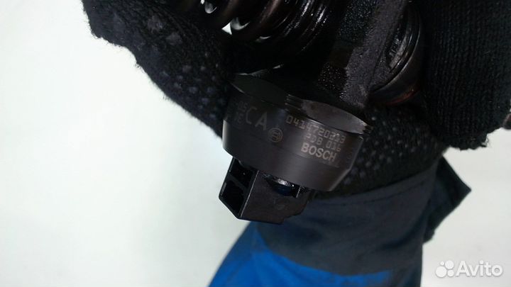 Форсунка топливная Volkswagen Golf 4, 2001