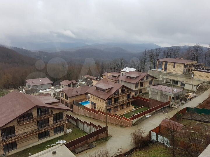 Коттедж 500 м² на участке 8 сот.