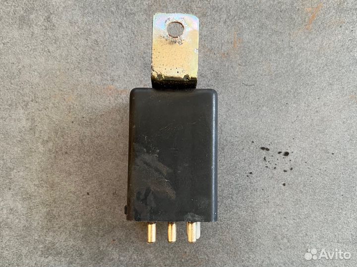 Реле центрального замка mercedes w123