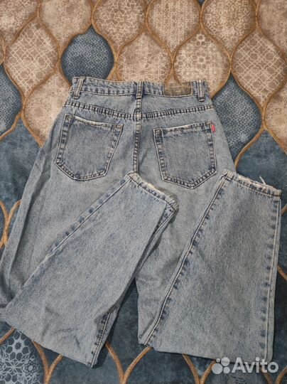 Джинсы женские
