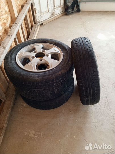 Accelera 651 Sport 185/75 R16