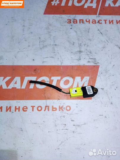 Датчик удара Toyota Corolla 10 (E140/E150) рест