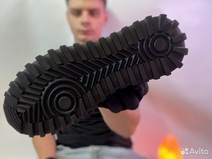 Кроссовки Tommy Hilfiger эргономичные