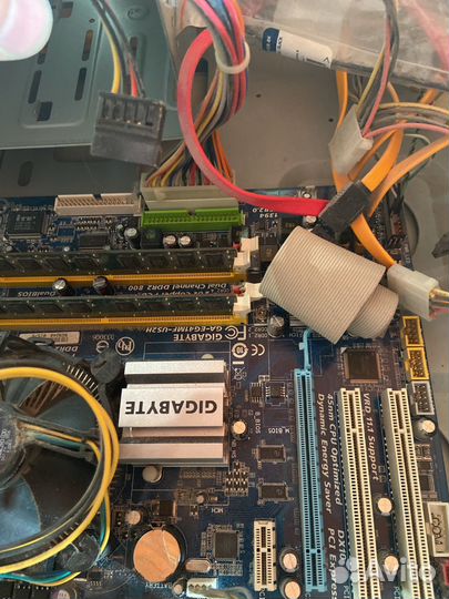 Материнская плата с процессором