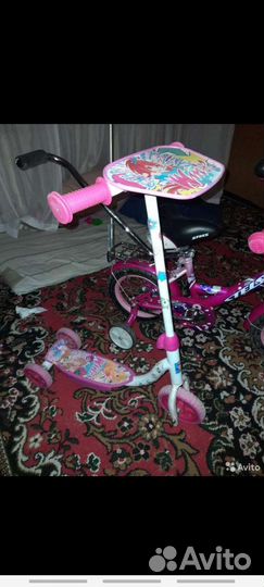 Детский велосипед с ручкой