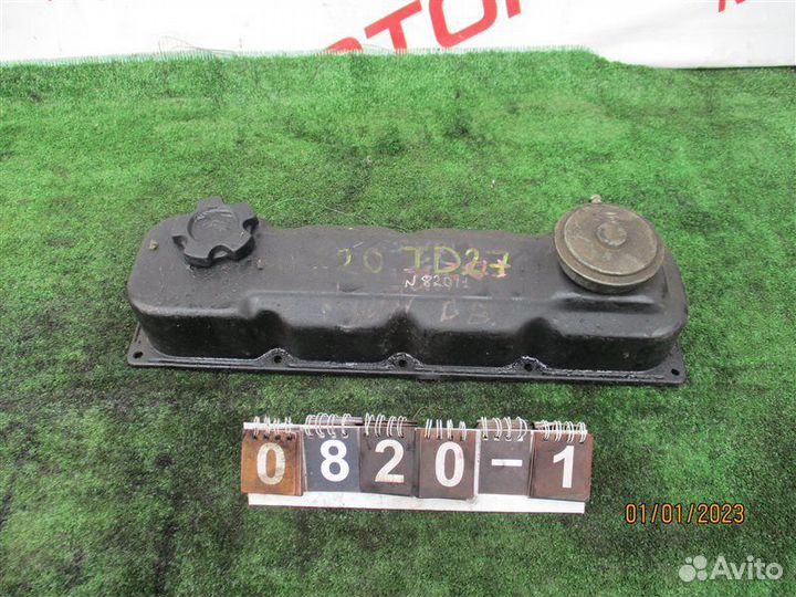 Клапанная крышка Nissan Atlas TD27