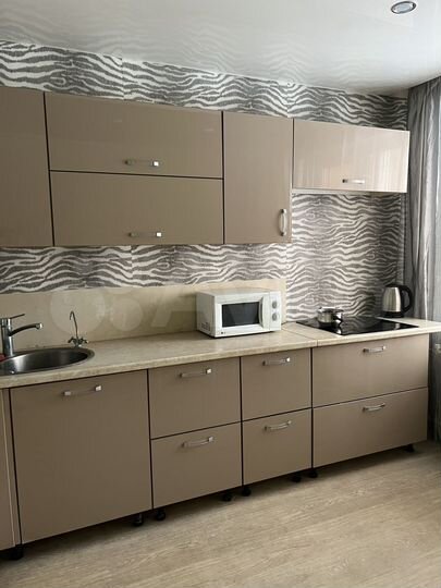 3-к. квартира, 72 м², 1/9 эт.