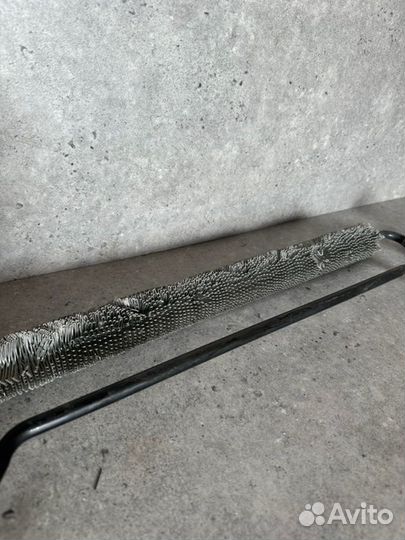 Радиатор охлаждения гур передний Mercedes-Benz