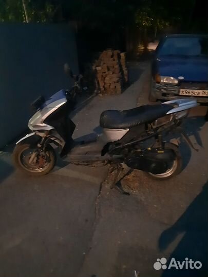 Продам скутер на ходу