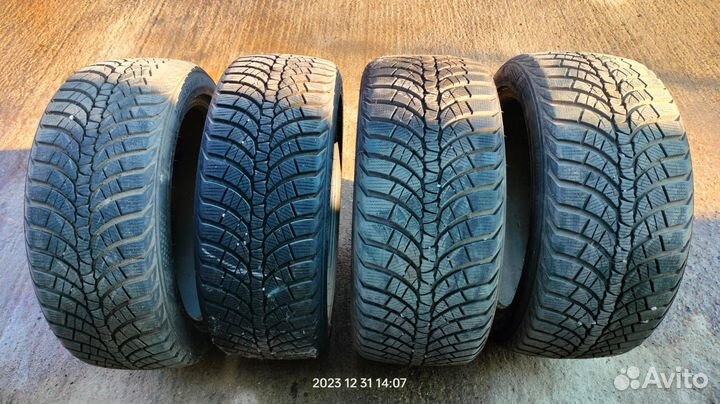 Kumho WinterCraft WP71 225/45 R18 и 255/40 R18 99V
