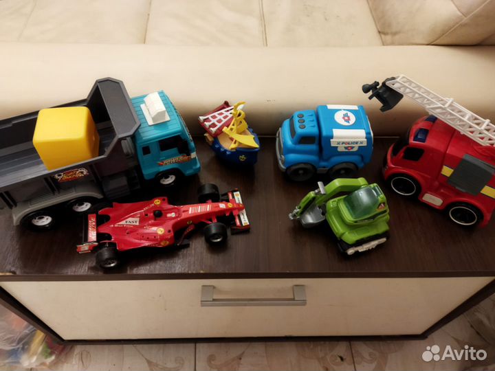 Набор машинок