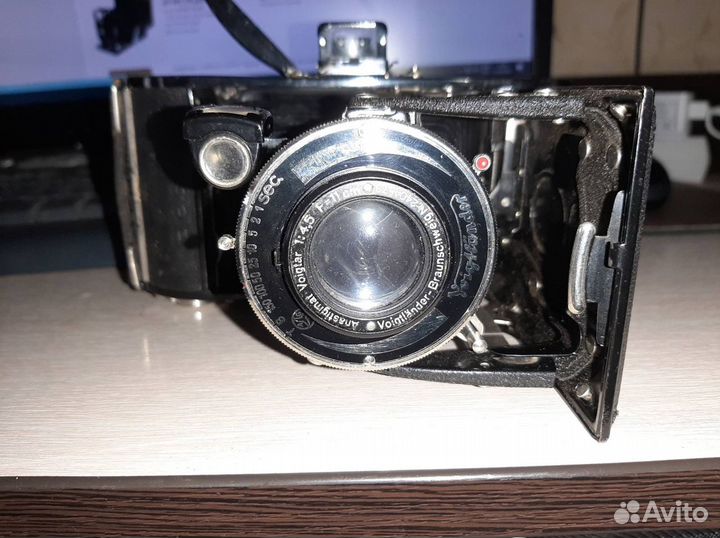 Фотоаппарат трофейный Voigtlander Bessa и Фет 3