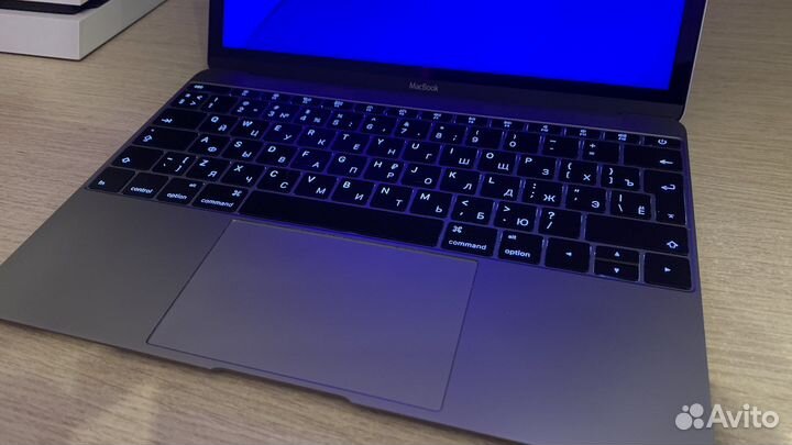 MacBook 12” 2016 M3 / 8GB / 256Gb