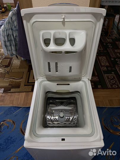 Стиральная машина с вертикальной загрузкой