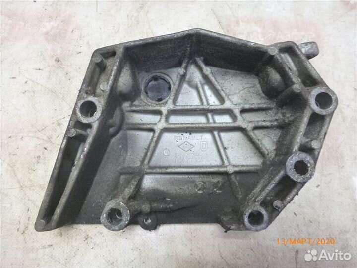 Кронштейн двигателя Renault Logan LS0G K7JA710