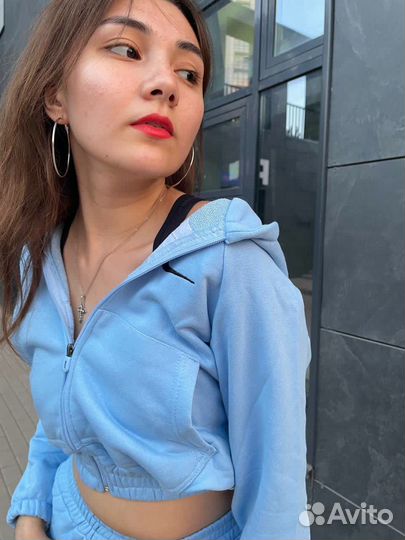 Спортивный костюм женский