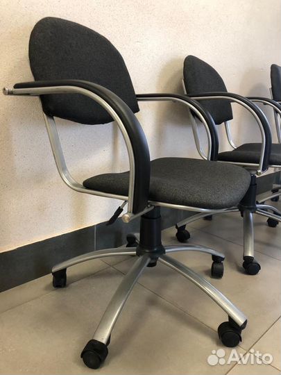 Офисный стул