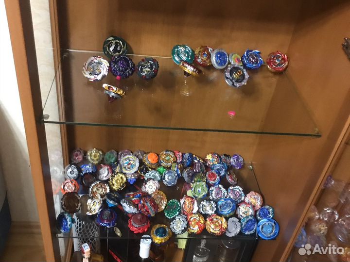 Бей блейд волчки