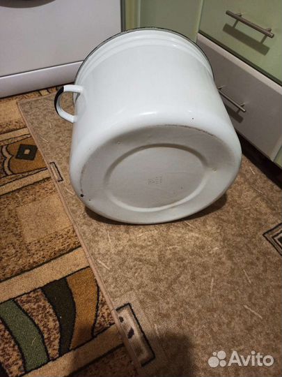 Эмалированная кружки Дуршлаки эмалированные