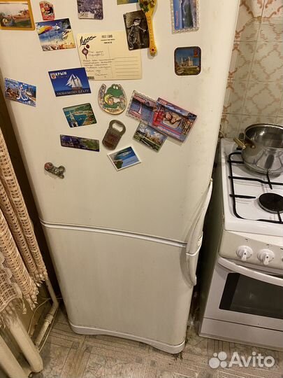 Холодильник indesit