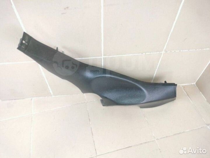 Обшивка арки задняя правая Ford Fiesta MK5