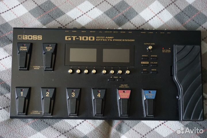 Гитарный процессор boss GT100