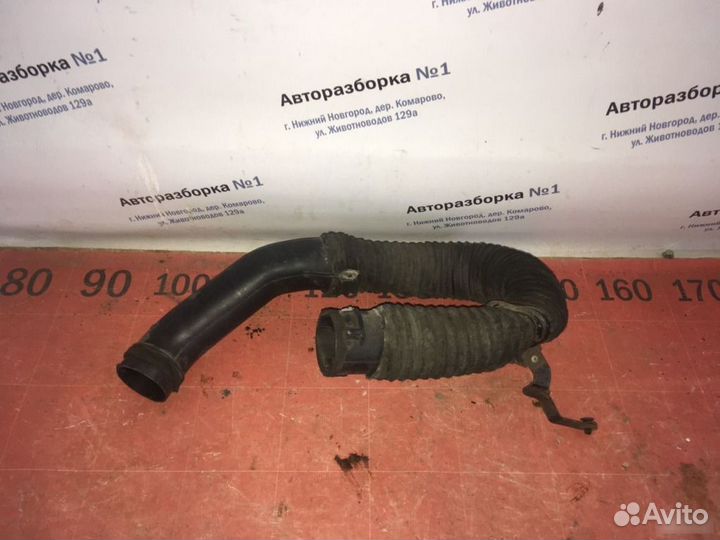 Корпус воздушного фильтра Toyota Auris 150