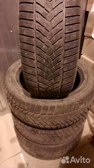 Goodyear Eagle Ultra Grip 255/50 R19