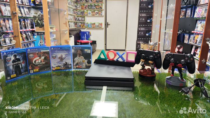 Sony PS4 Slim/2 Геймпада/4 Диска