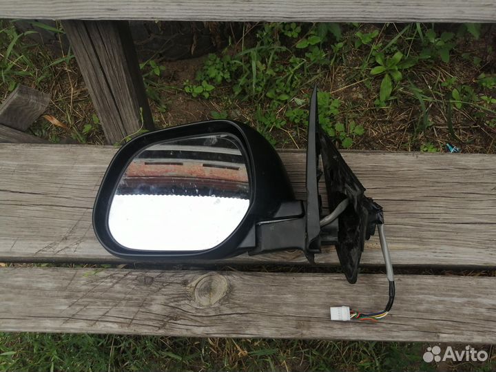 Зеркало боковое на дверь