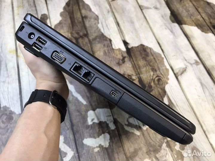 Ноутбук Dell inspiron