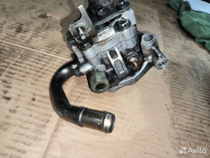 Насос гур Mazda Xedos 6