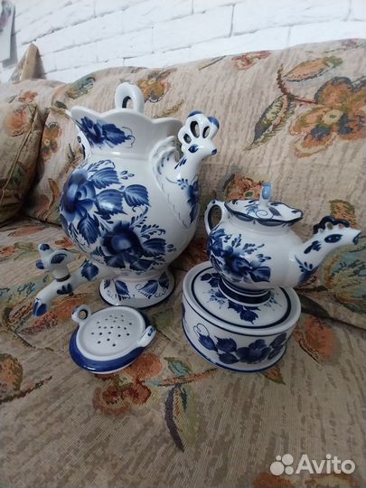 Самовар фарфоровый Гжель