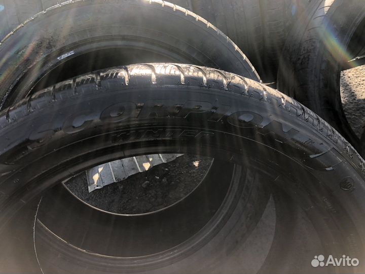 Pirelli Scorpion Winter 325/40 R22 114V