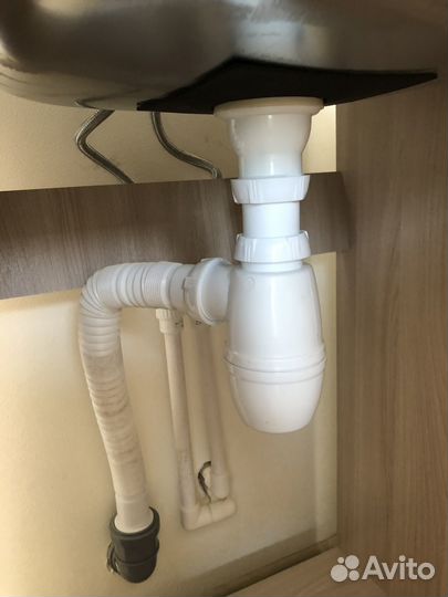 Кухонная мойка с тумбой