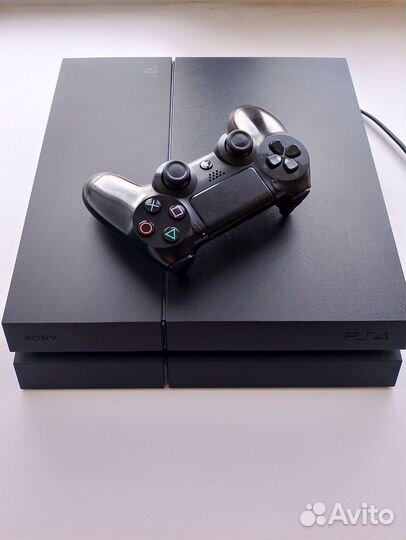 Sony PlayStation 4 на 1 тб