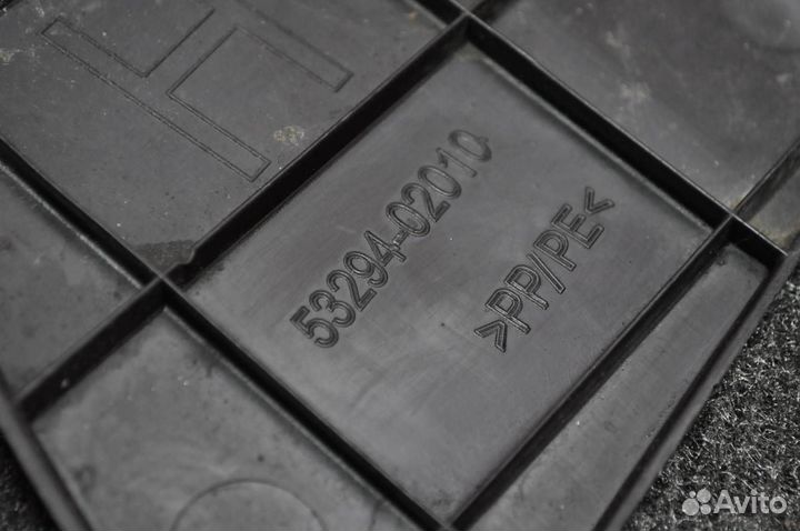 Дефлектор радиатора toyota auris ZRE151