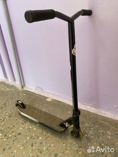 Самокат трюковой