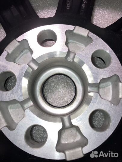 Один оригинальный диск R21 Range Rover