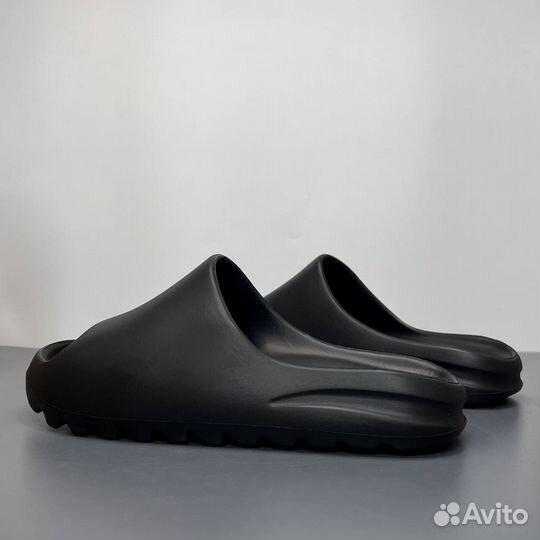 Тапочки Adidas Yeezy slide earth Black