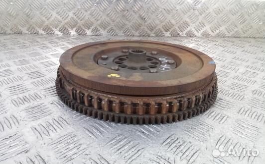 Маховик демпферный дизельный audi A6 C6 (1SK40A401