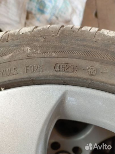 Viatti Strada Asimmetrico 205/50 R17