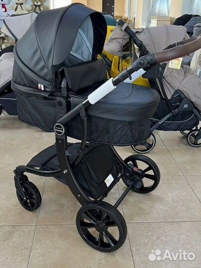 Коляска 3 в 1 с автолюлькой