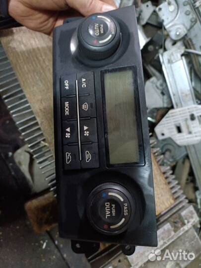 Блок управления климат контролем Kia Sorento 1 BL