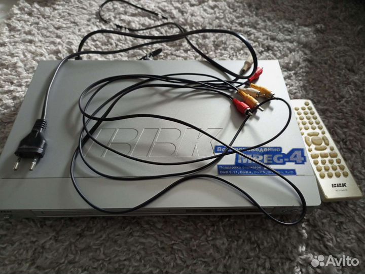 DVD плеер bbk BBK