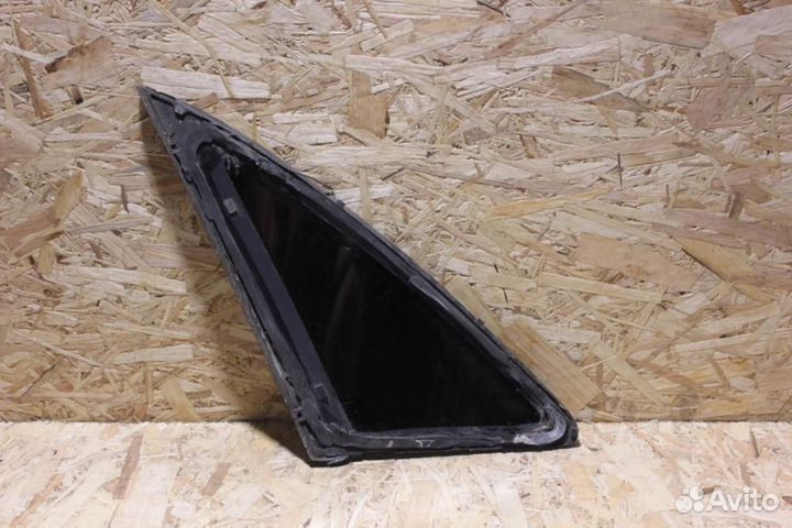 Стекло кузовное глухое заднее правое Audi A4 b7 B7