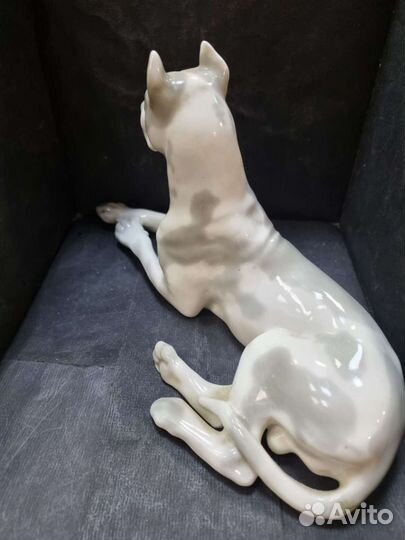 Фарфоровая статуэтка Дог мраморный, ссср. лфз