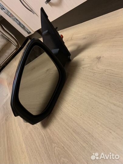 Зеркало заднего вида левое на rav4