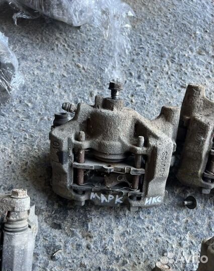 Тормозной суппорт для Toyota Mark X