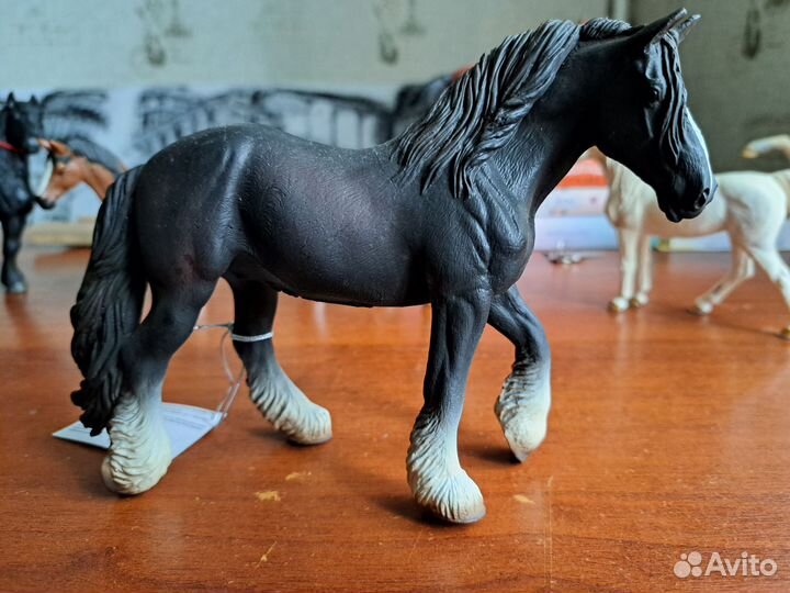 Лошадки Schleich и Collecta